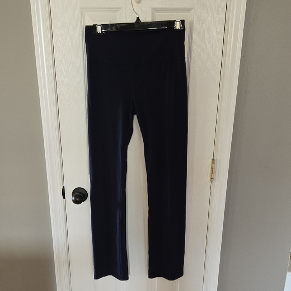 Athleta Elation Straight Leg Pant in Dark Blue Size M Used But Good Condition. - Picture 4 of 7